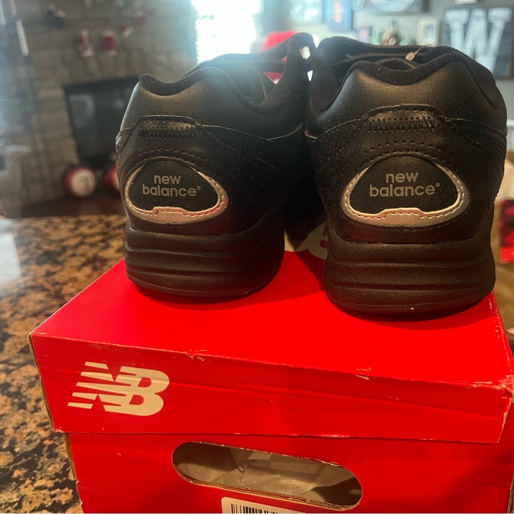 New Balance Men's Black Sneakers with Hook and Loop - Picture 6 of 12